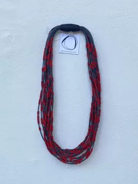 Dottie Multistrand in Red